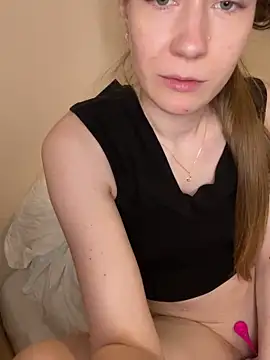Snapshot of midnight_ballerina_ chatting on 05.22.26 midnight ballerina online show from 05.22.26
