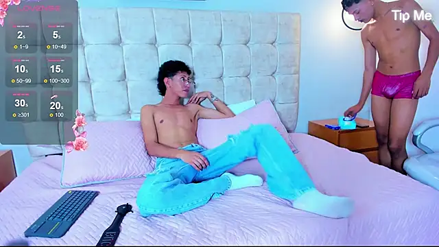 Snapshot of twink_royale18 chatting on 01.13.26 twink royale18 online show from 01.13.26