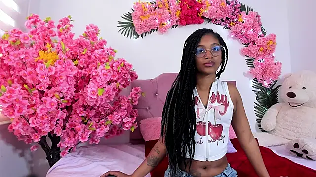 Pamela James  online show from 01.14.26