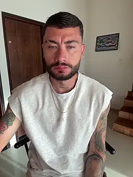 Snapshot of FrancoRossi_ chatting on 02.17.26 FrancoRossi online show from 02.17.26