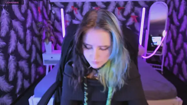 Snapshot of RubyMyst chatting on 01.31.26 RubyMyst online show from 01.31.26