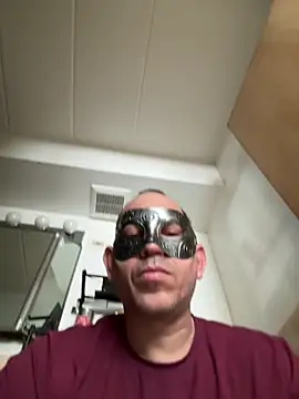 July Cubita online show from 02.28.26