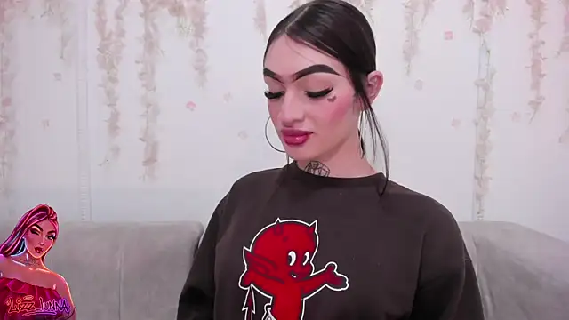 lizz lunna online show from 04.04.26