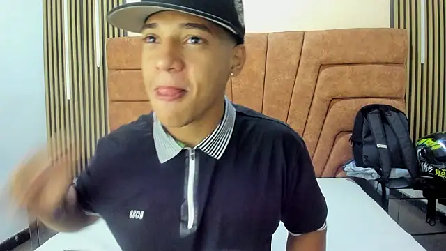 Snapshot of MATHY_ROBERT chatting on 01.15.26 MATHY ROBERT online show from 01.15.26