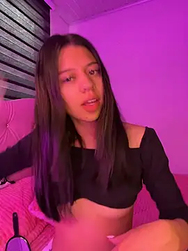 Snapshot of willowharper_ chatting on 01.11.26 willowharper online show from 01.11.26