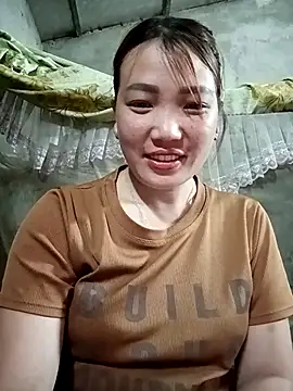 Snapshot of Nunaa2x chatting on 05.11.26 Nunaa2x online show from 05.11.26