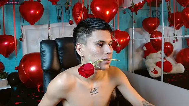 Snapshot of paullcb chatting on 02.14.26 paullcb online show from 02.14.26