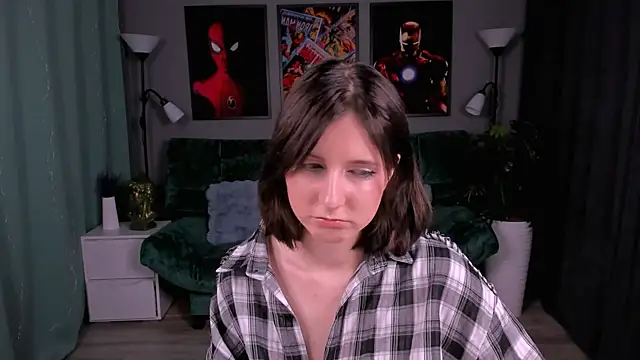 Snapshot of KikaOsterman chatting on 02.10.26 KikaOsterman online show from 02.10.26