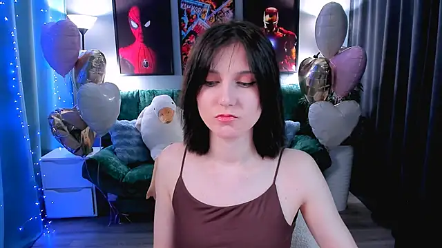 Snapshot of KikaOsterman chatting on 02.17.26 KikaOsterman online show from 02.17.26