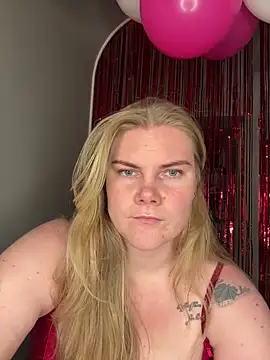 Snapshot of SexyBlondJoanna chatting on 02.14.26 SexyBlondJoanna online show from 02.14.26