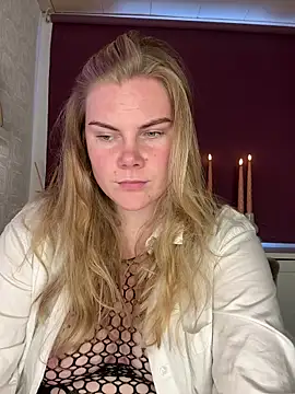 Snapshot of SexyBlondJoanna chatting on 02.16.26 SexyBlondJoanna online show from 02.16.26