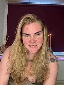 Snapshot of SexyBlondJoanna chatting on 02.22.26 SexyBlondJoanna online show from 02.22.26