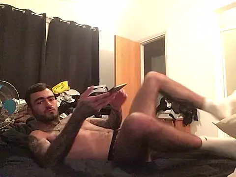 Snapshot of jacobsex221 chatting on 05.13.26 jacobsex221 online show from 05.13.26