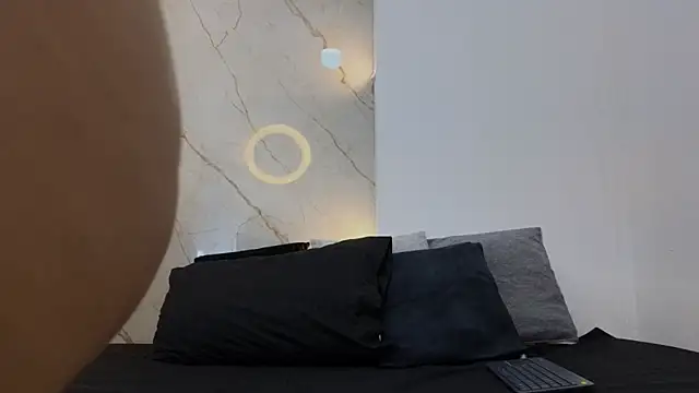 Snapshot of Laura_Miller1 chatting on 02.18.26 Laura Miller1 online show from 02.18.26