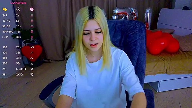 ApheliaStar online show from 02.10.26