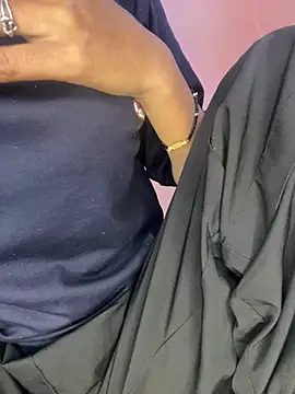 Snapshot of paribaby09 chatting on 02.20.26 paribaby09 online show from 02.20.26