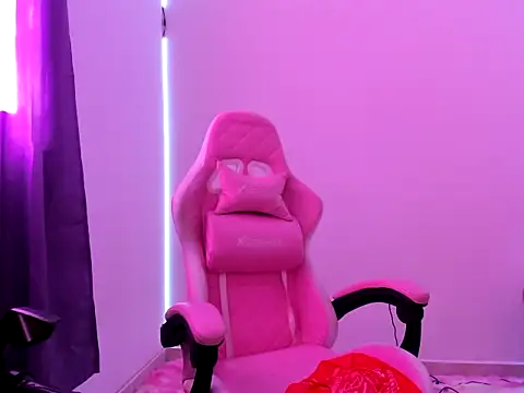 Snapshot of jenniferbodys chatting on 01.09.26 jenniferbodys online show from 01.09.26