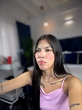 LatinaDollXXX online show from 01.10.26