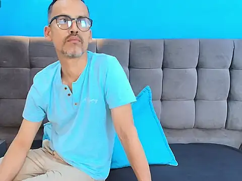 Oswalldo   online show from 04.02.26