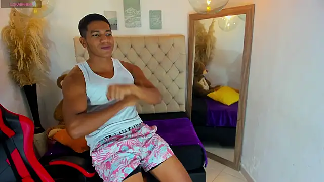 Snapshot of noah_sthone chatting on 01.14.26 noah sthone online show from 01.14.26