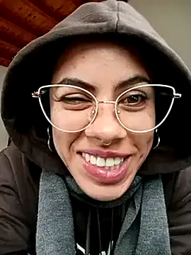 Canela Osada  online show from 02.27.26