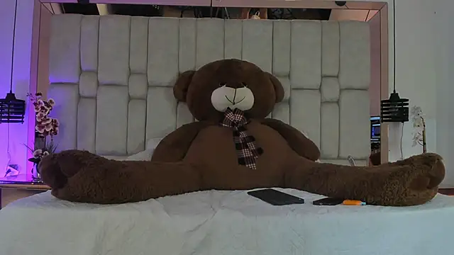 ashvalentine online show from 02.03.26