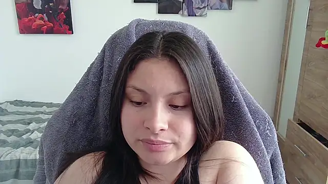 yessica gomez01 online show from 04.16.26