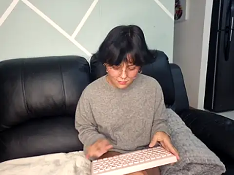 Yumicoco  online show from 02.05.26