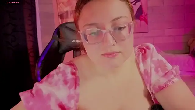 Mia Franklyn online show from 03.08.26