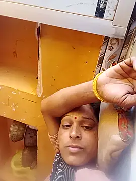 Snapshot of mabimi_sexe chatting on 03.31.26 mabimi sexe online show from 03.31.26