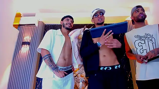 The Gods In Diamonds online show from 02.10.26