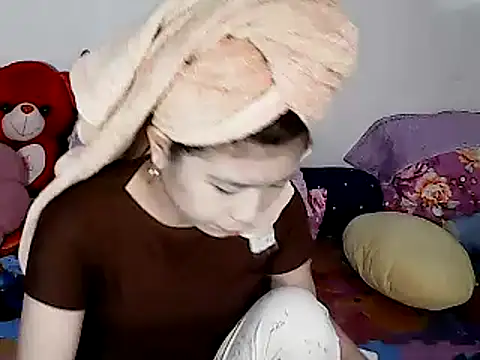 Snapshot of xxhotamizinggirl chatting on 03.10.26 xxhotamizinggirl online show from 03.10.26