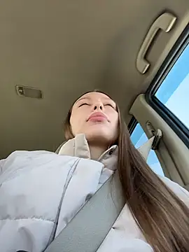 Snapshot of LeiaMood chatting on 02.24.26 LeiaMood online show from 02.24.26