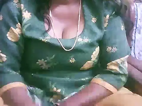 Snapshot of mohini_bhabhi chatting on 02.26.26 mohini bhabhi online show from 02.26.26