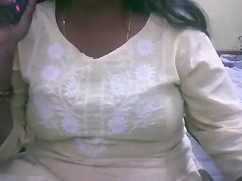 Snapshot of mohini_bhabhi chatting on 04.13.26 mohini bhabhi online show from 04.13.26