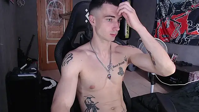 Snapshot of Jack_loveeee chatting on 08.08.26 Jack loveeee online show from 08.08.26
