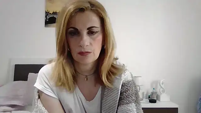 Snapshot of Clara1986 chatting on 05.09.26 Clara1986 online show from 05.09.26