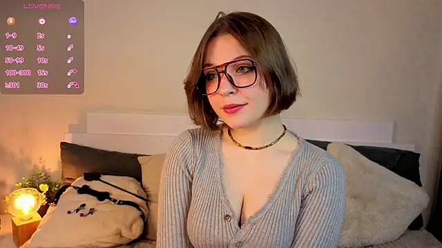 Next2Marie online show from 04.12.26