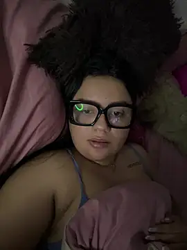 Snapshot of kimelizha chatting on 01.11.26 kimelizha online show from 01.11.26