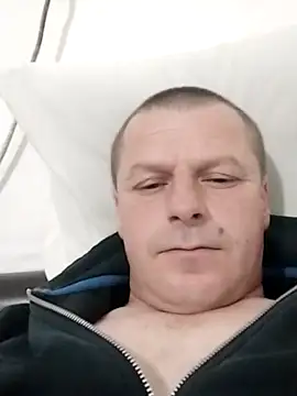 Snapshot of Ivan9iutt chatting on 03.29.26 Ivan9iutt online show from 03.29.26