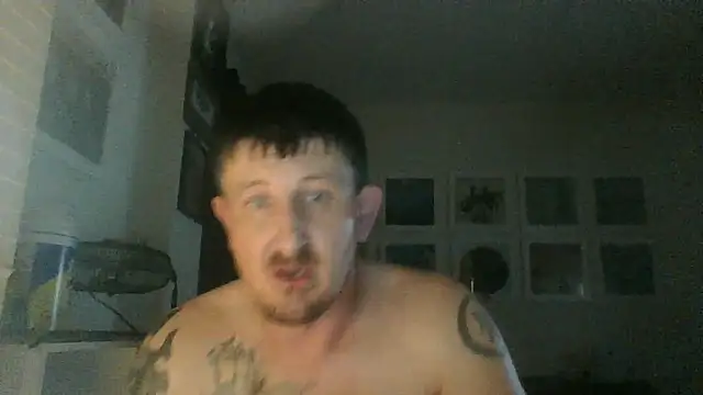 Snapshot of 2flimsy chatting on 06.04.26 2flimsy online show from 06.04.26