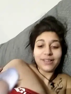 Snapshot of Roxanamadia chatting on 02.09.26 Roxanamadia online show from 02.09.26