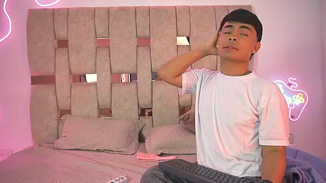 LiamJaxon online show from 02.06.26