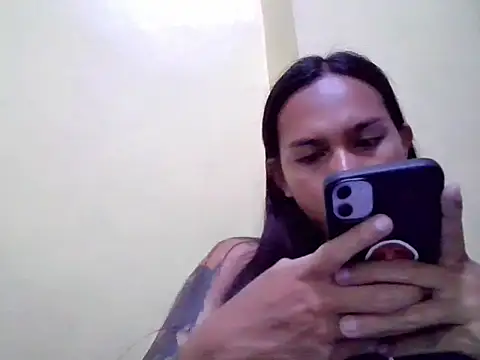 Snapshot of LOVELYMAYUMIE chatting on 04.11.26 LOVELYMAYUMIE online show from 04.11.26