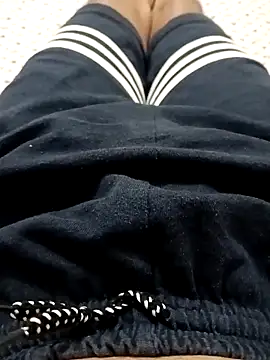 Uzieham22 online show from 04.08.26