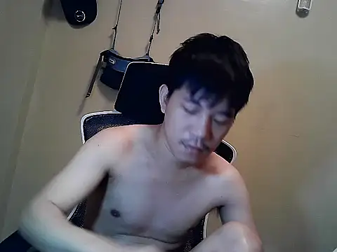 asian guy67 online show from 04.18.26