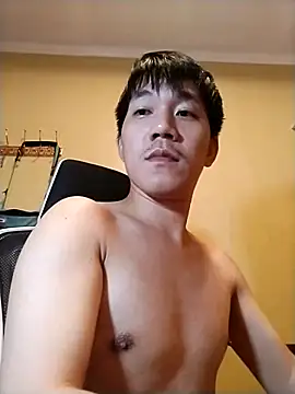 Snapshot of asian_guy67 chatting on 04.27.26 asian guy67 online show from 04.27.26
