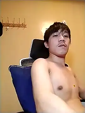 Snapshot of asian_guy67 chatting on 05.24.26 asian guy67 online show from 05.24.26