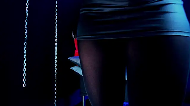 LucyStonne online show from 04.06.26