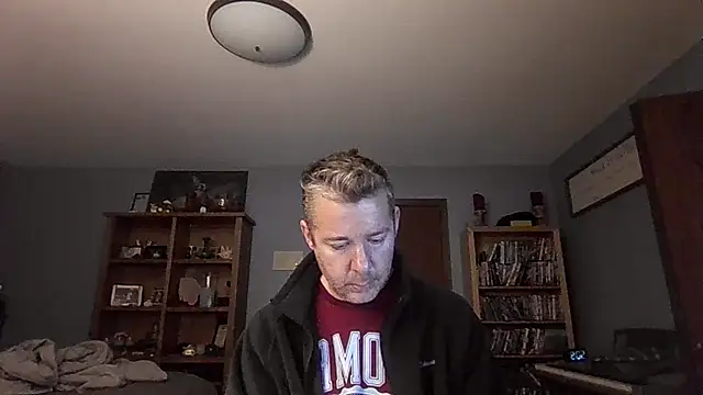 chrisw8140 online show from 02.18.26